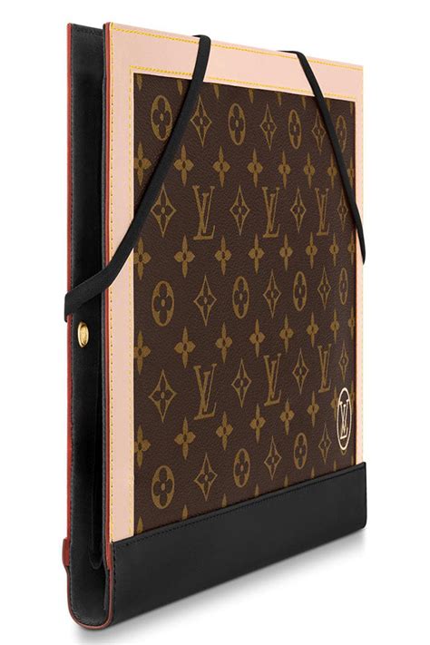 louis vuitton folder.